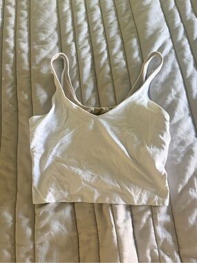 lululemon athletica white V-Neck Cropped Tank with built in bra size 8